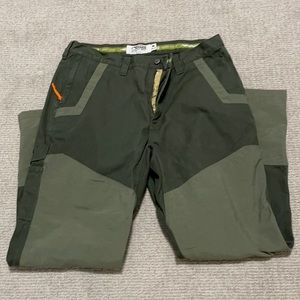 NWOT mountain khaki relaxed fit pants